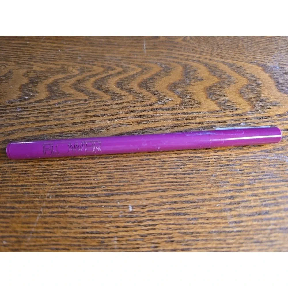 FLOWER Perfect Point Sculpting Lip‎ Liner, Berry